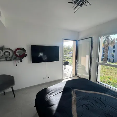 T2 Neuf Equipe ! Climatisation, Wifi, Parking Privatif * Saint-Mandrier-sur-Mer