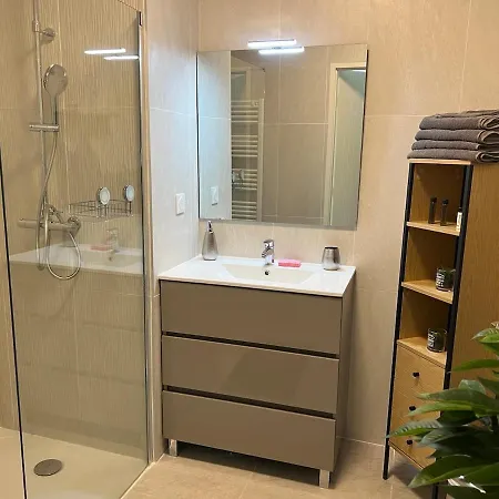 T2 Neuf Equipe ! Climatisation, Wifi, Parking Privatif Apartman Saint-Mandrier-sur-Mer