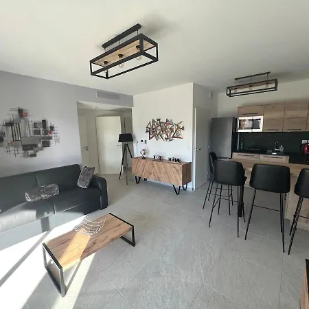 T2 Neuf Equipe ! Climatisation, Wifi, Parking Privatif Appartement *
